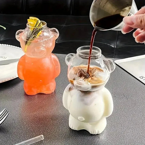 4 cups of 320ml/10.93oz, equipped with 4 straws and brushes, cute teddy bear glass cups, high footed glass beverage containers