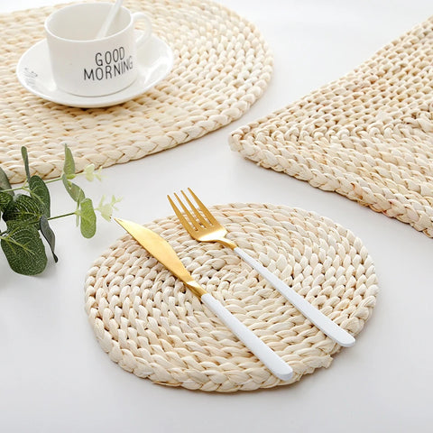 Round Natural Corn Wool Woven Placemat Thickened Insulation Tea Mat Heat-Resistant Casserole Mat Kitchen Supplies 1Pcs