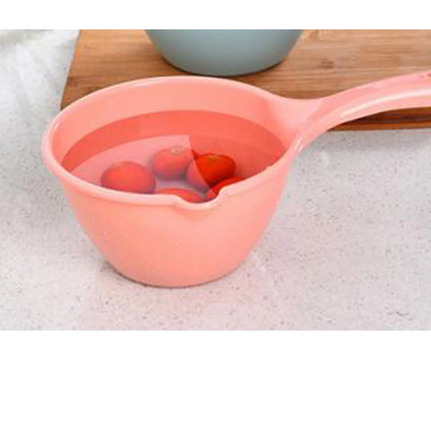 Plastic Water Ladle Bath Ladle Dippers Water Bath Scoop Bathroom Water Scoop Cup Home Essential for Watering Flowers Bathing