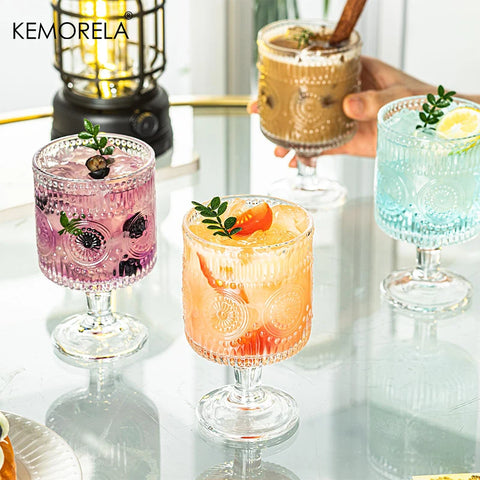 4PCS Vintage Goblet Glasses Charming Vintage Embossed Floral Cocktail Glass Cups Set Mixed Drink Glasses For Bars Restaurants